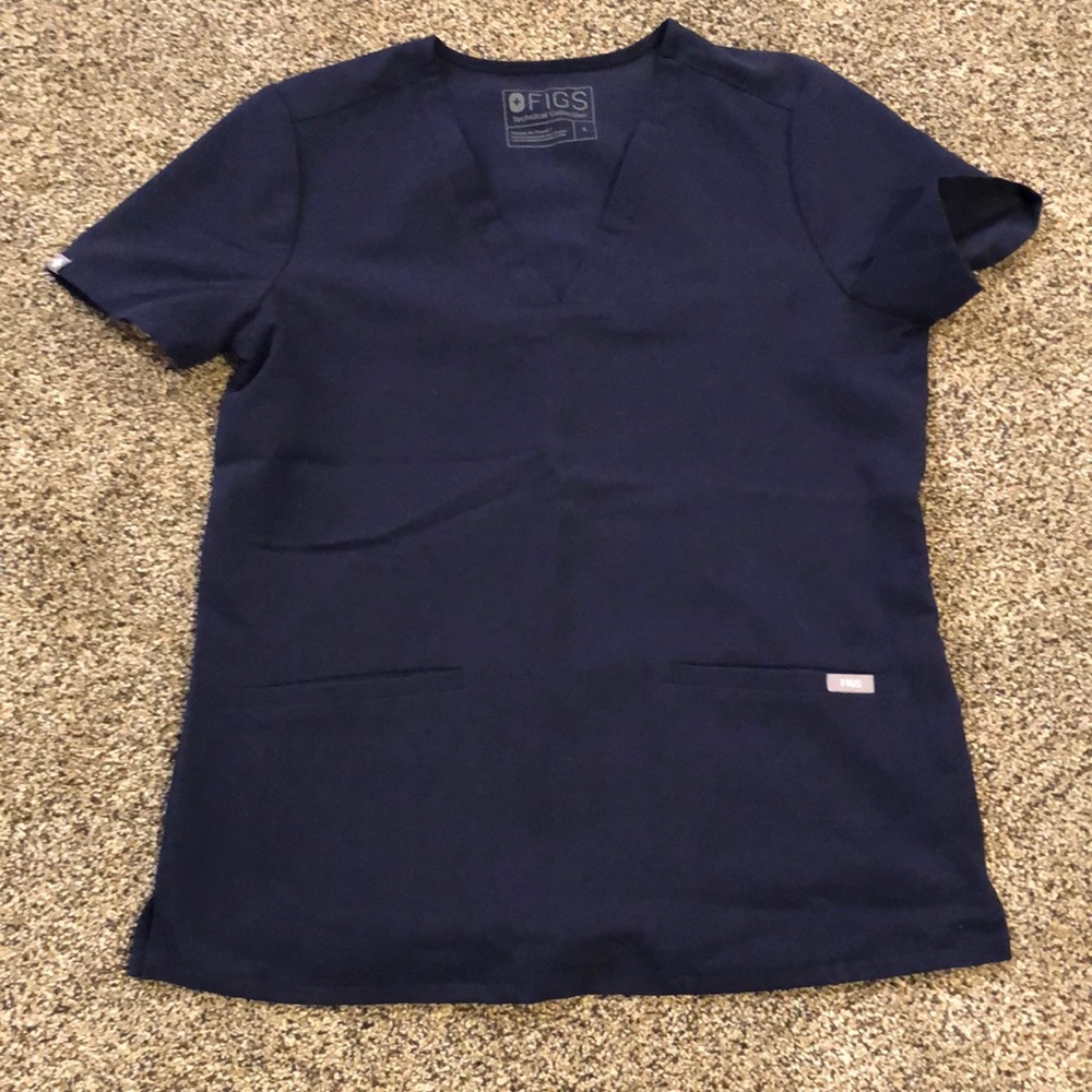 Figs casma navy top